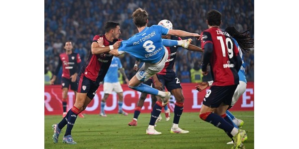 Napoli voittaa Serie A:n mestaruuden yhden pisteen johdolla